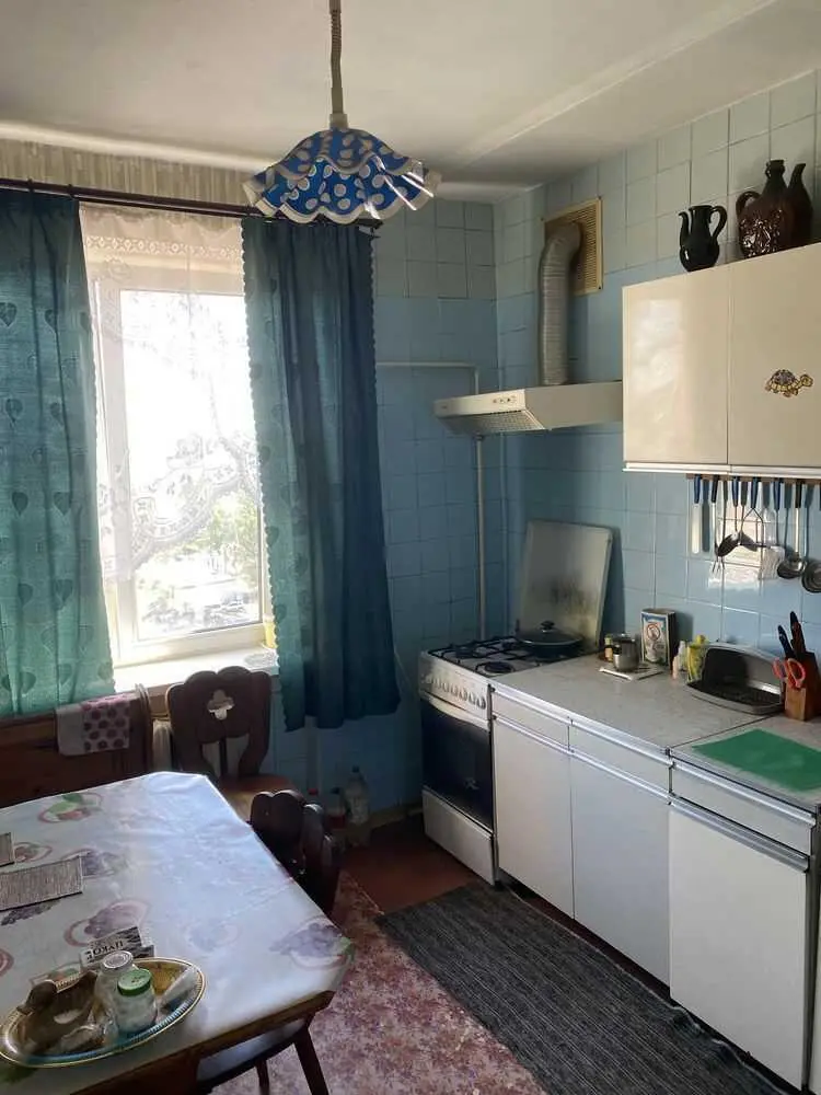 Видова 3-кімнатна квартира в Центрі