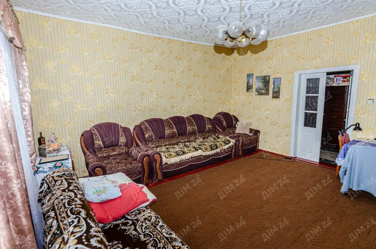 Добротний будинок в Селещині