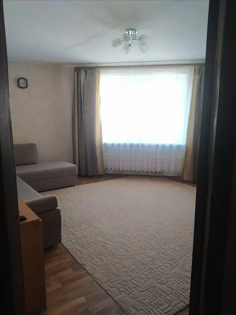 Простора квартира на Леваді.