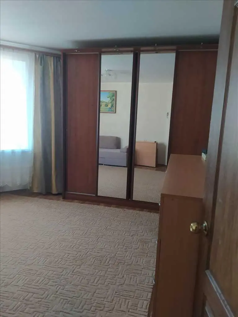 Простора квартира на Леваді.