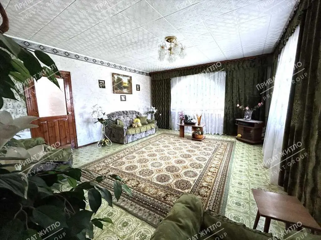 Двоповерховий будинок у Полтаві