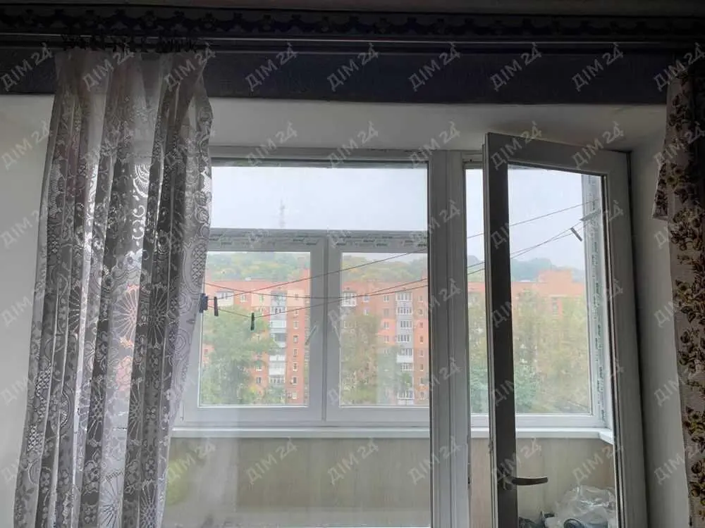 Трикімнатна квартира на Подолі