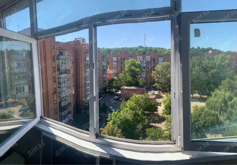 Трикімнатна квартира на Подолі