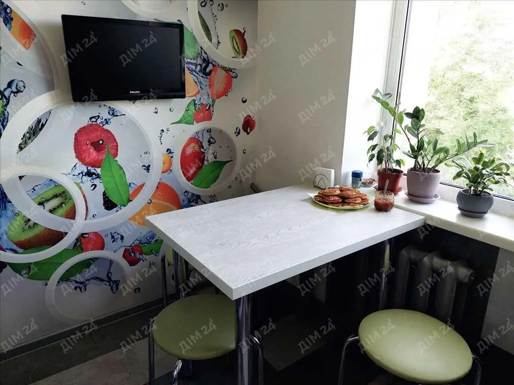 Трикімнатна квартира на Автовокзалі!