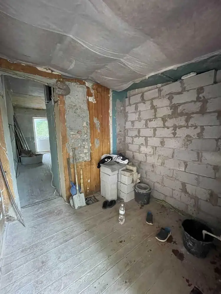 Чатина будинку з окремим двором на Горбанівці