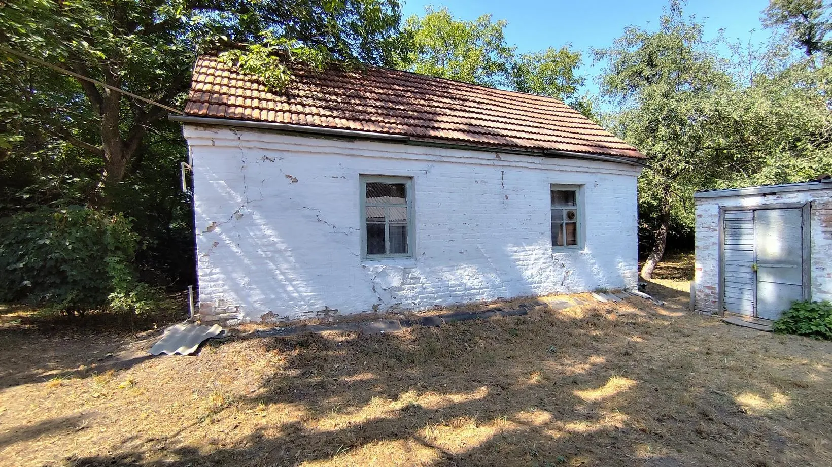 Пів будинку в районі стадіону Ворскла 