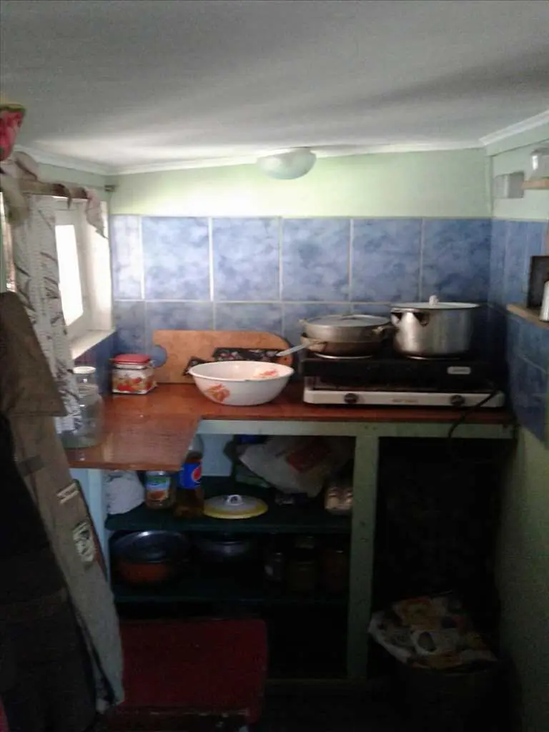 Охайна бюджетна дача біля лісу