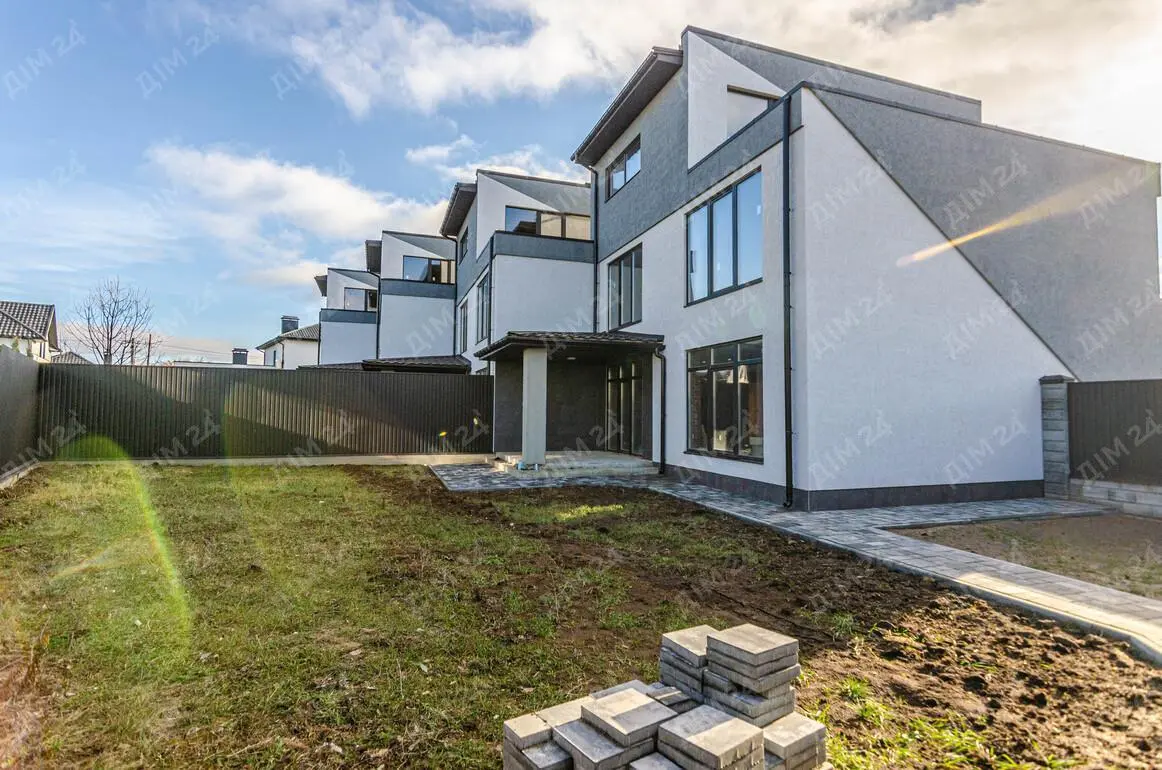 Новий рівень комфорту в Полтаві, таунхаус введений в експлуатацію