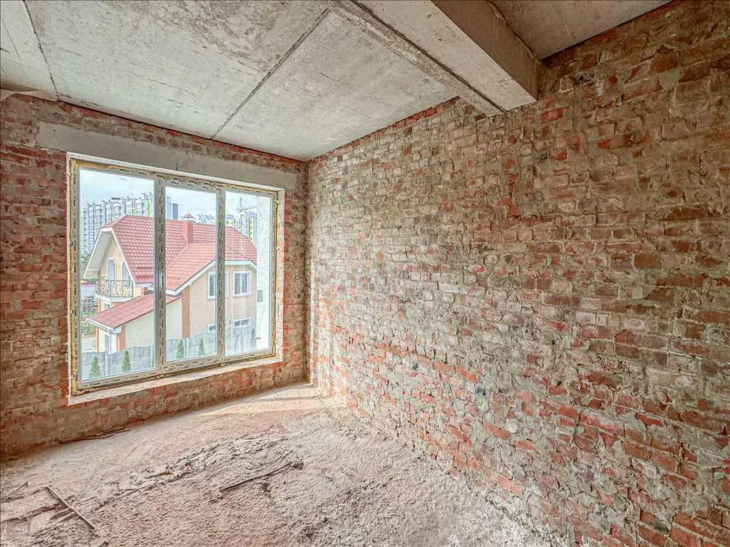 Ексклюзивний таунхаус на Браїлках, введений в експлуатацію