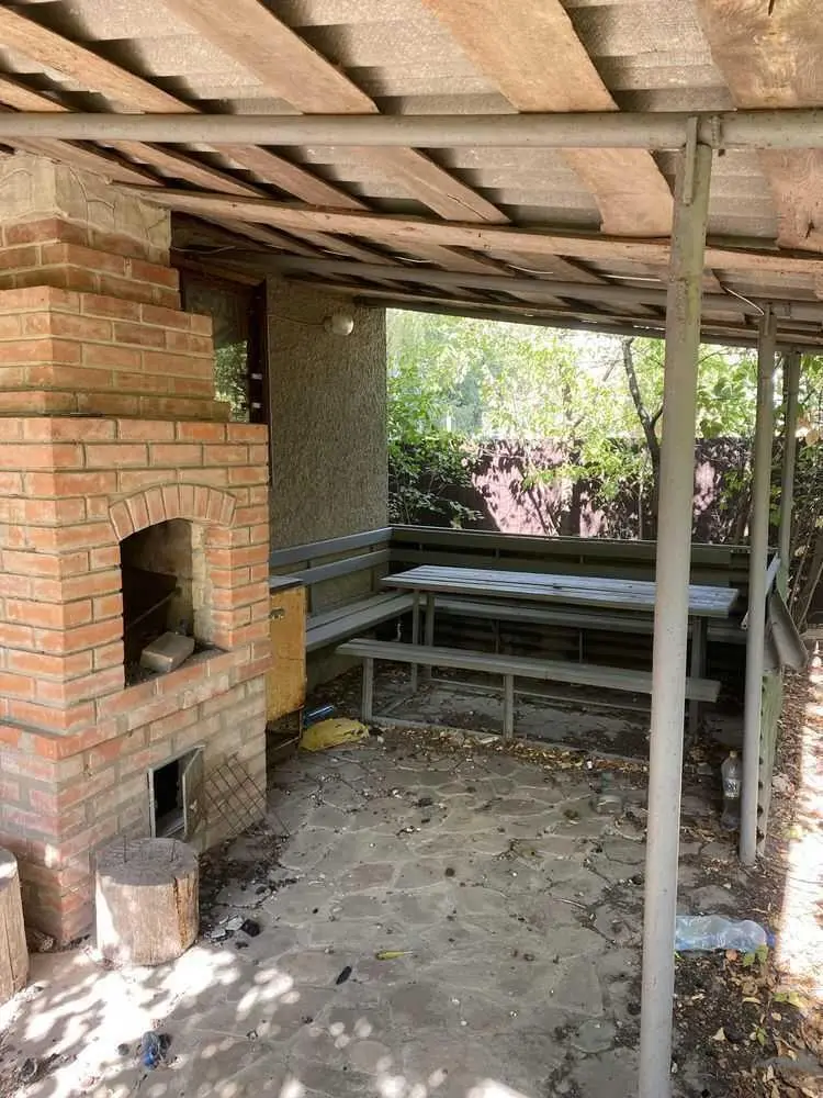 Дача біля річки в Терешках.