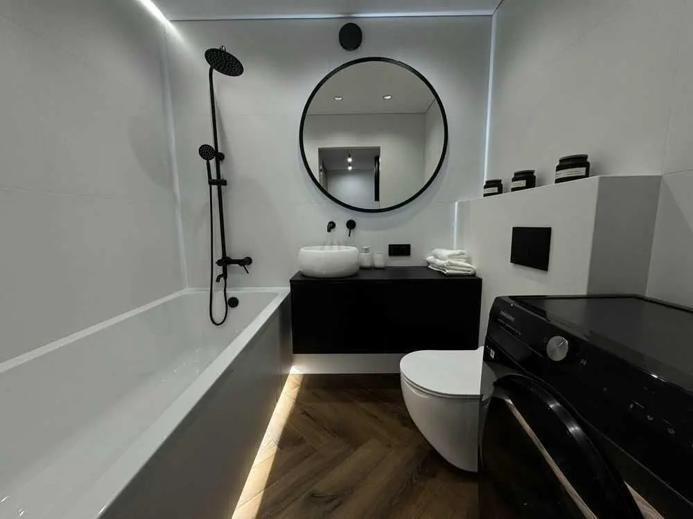 Сучасна 1-кімнатна квартира з дизайнерським ремонтом 