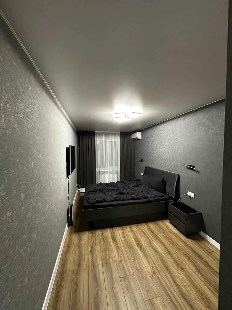 Трикімнатна квартира з євроремонтом