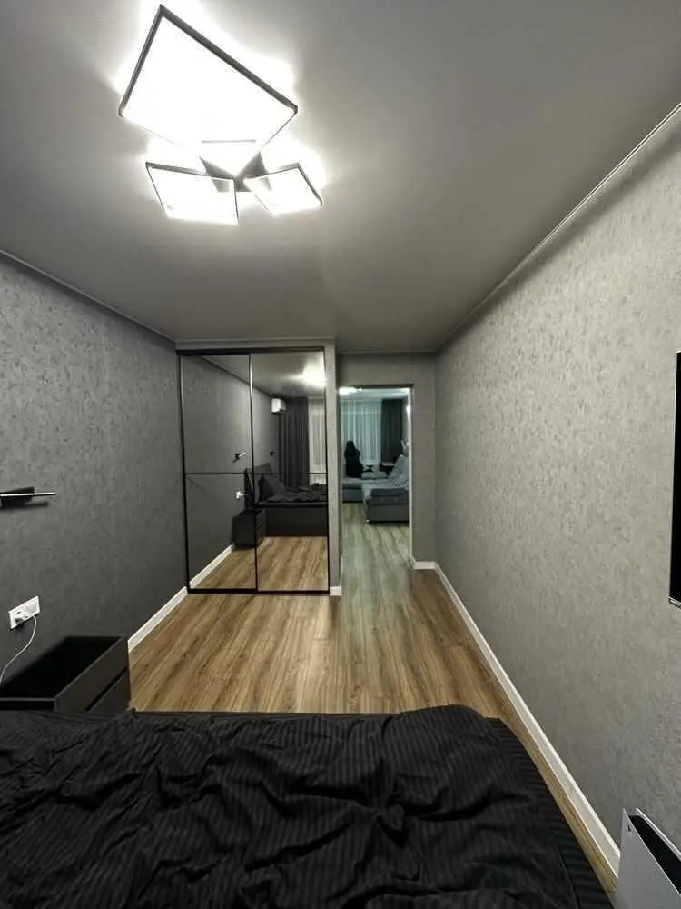 Трикімнатна квартира з євроремонтом