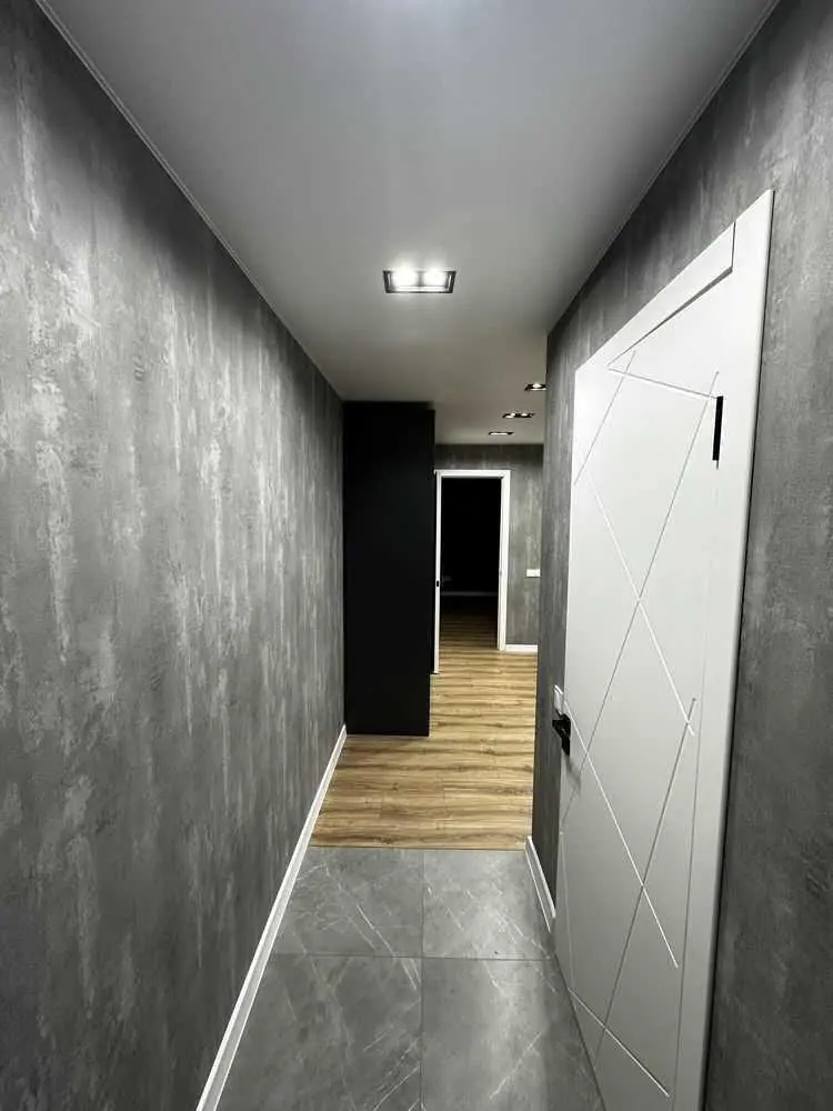 Трикімнатна квартира з євроремонтом