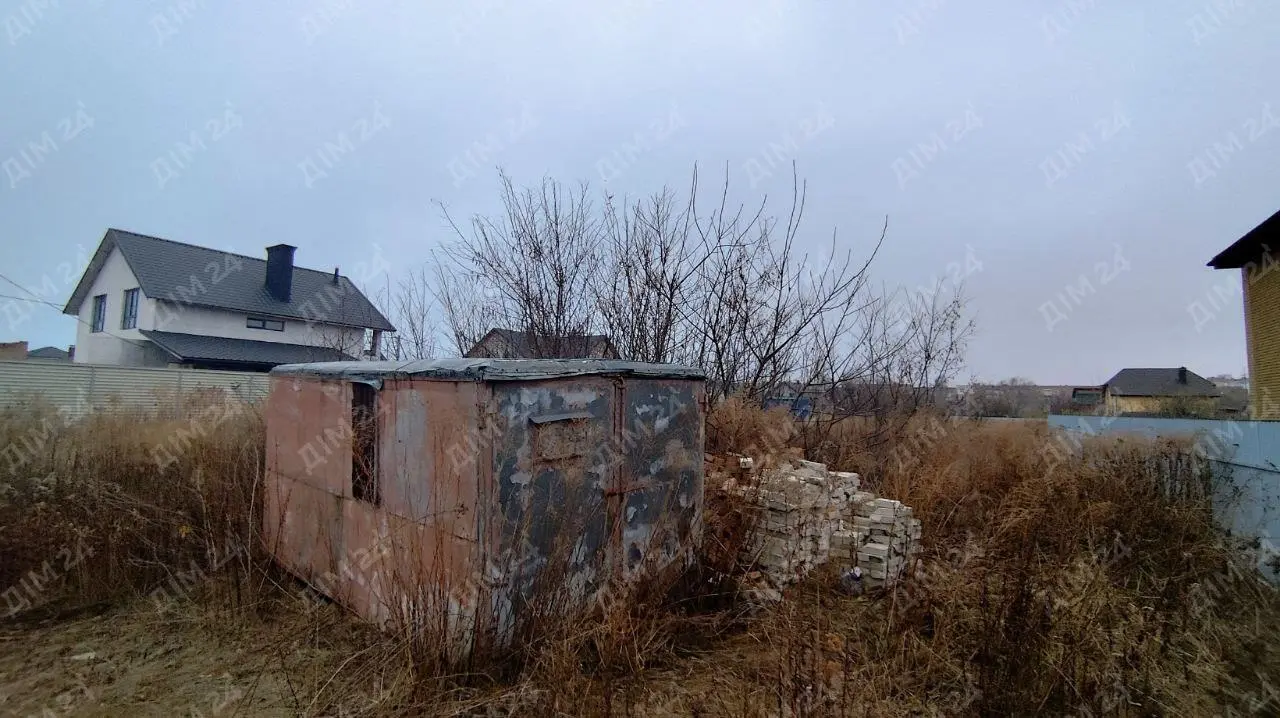 Ділянка в районі сучасних будинків на Браїлках! 