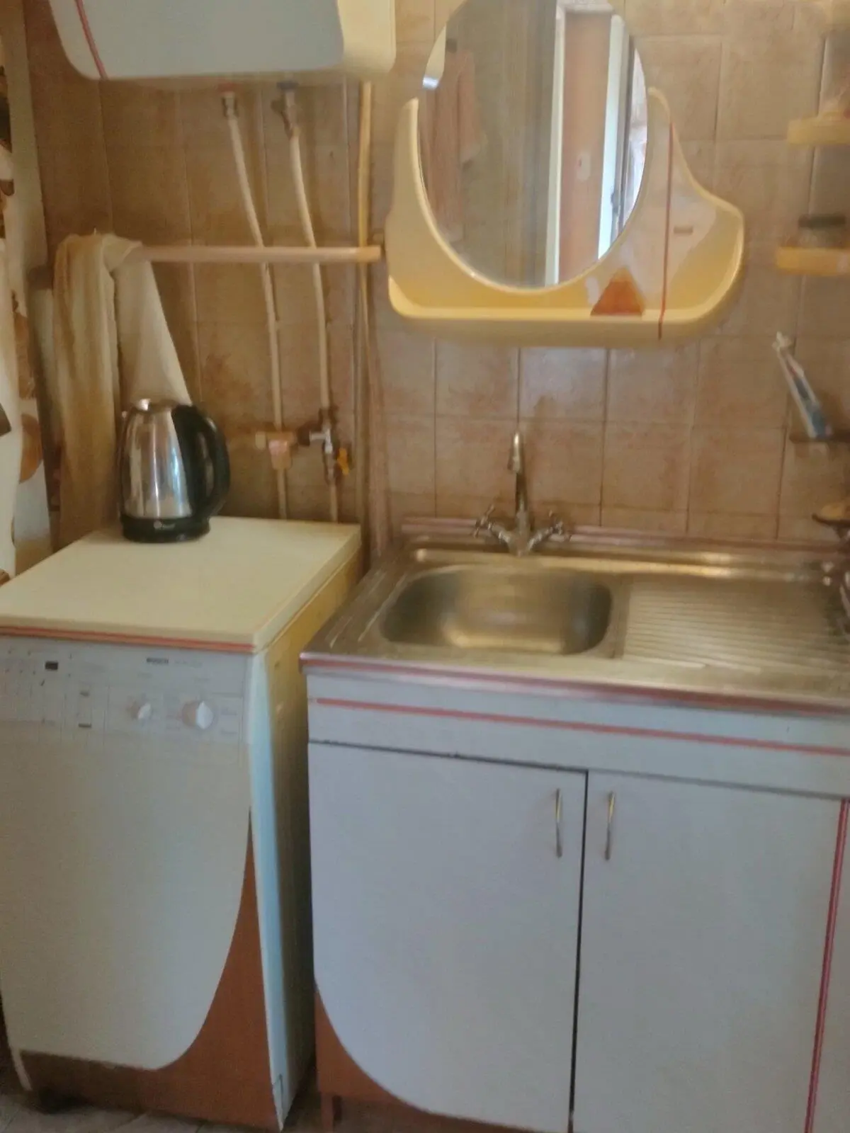 Окремий будинок, Дальні Яківці