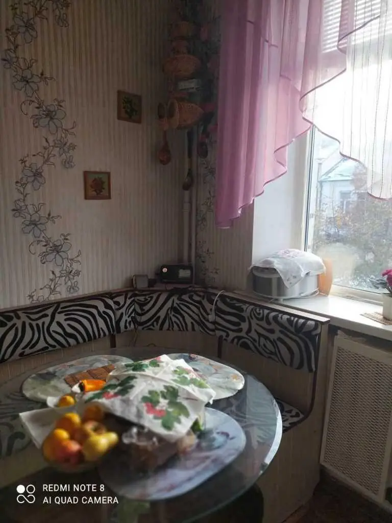 У продажі 3-х кімнатна квартира в центрі міста