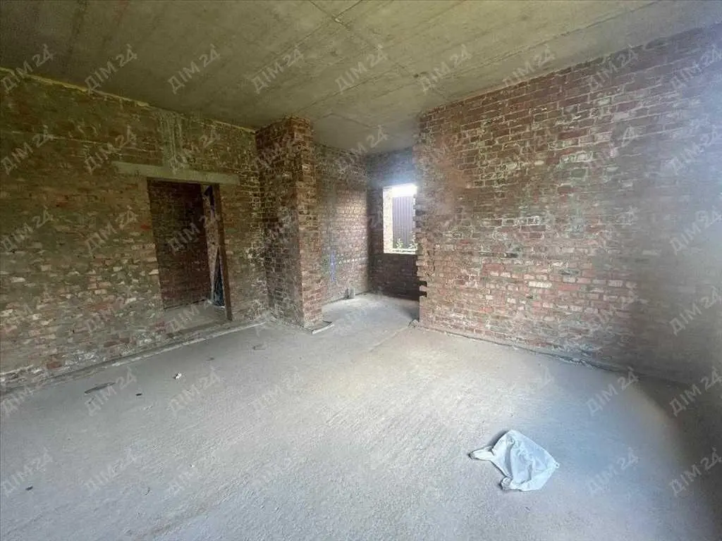 Сучасний котедж в місті!