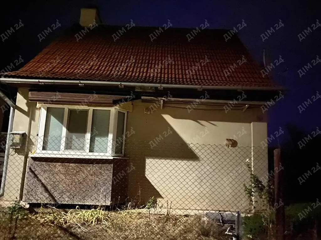 Два дачних будинки на Вороніна!