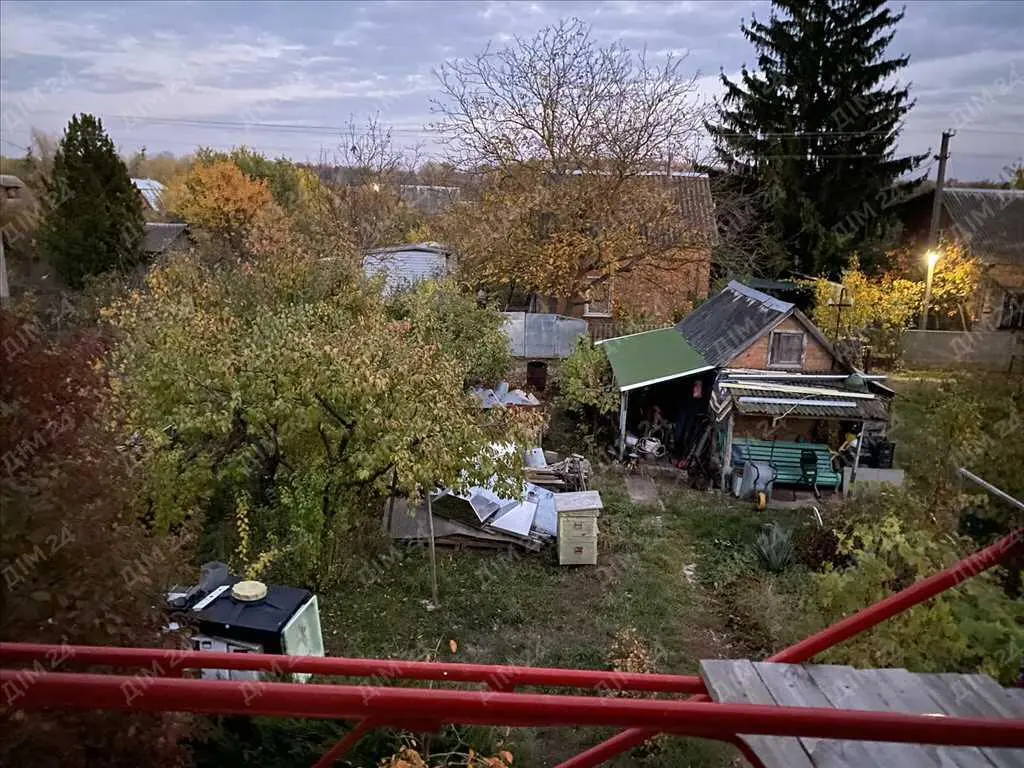 Два дачних будинки на Вороніна!