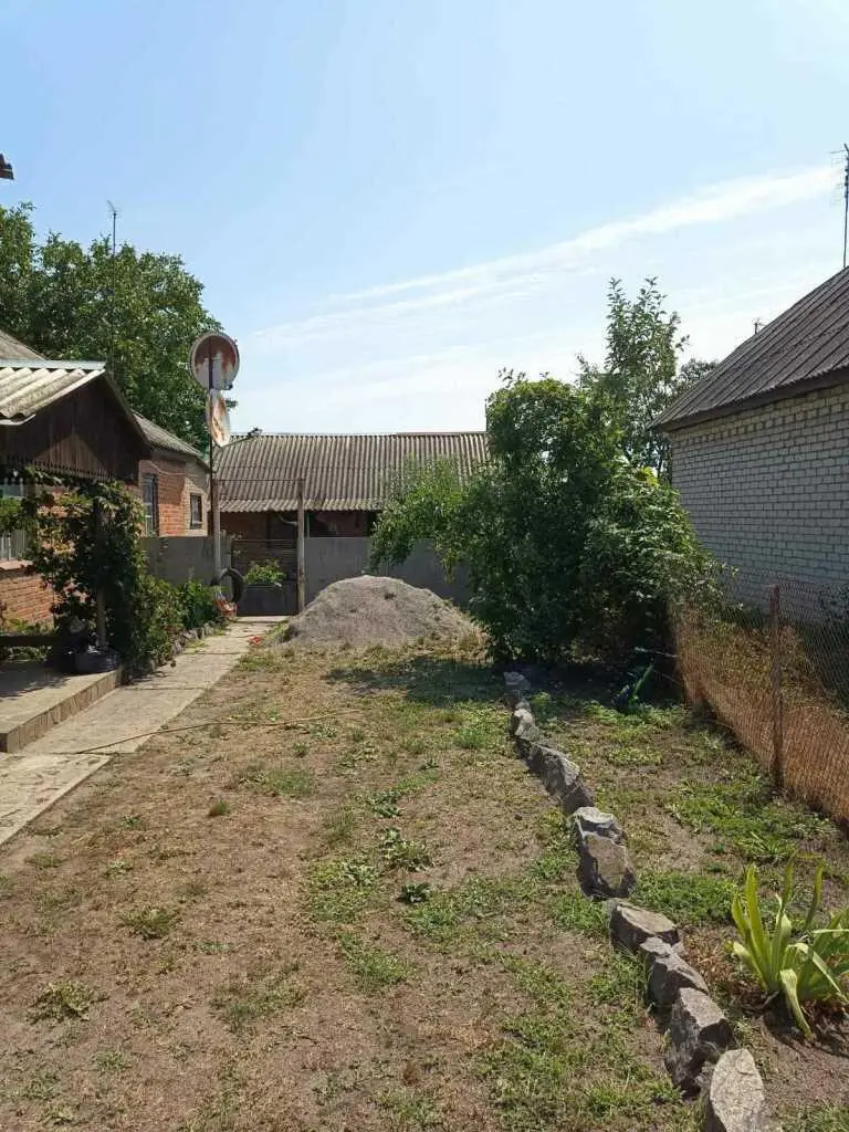 Гарний будинок в селі Руденківка Новосанжарського району