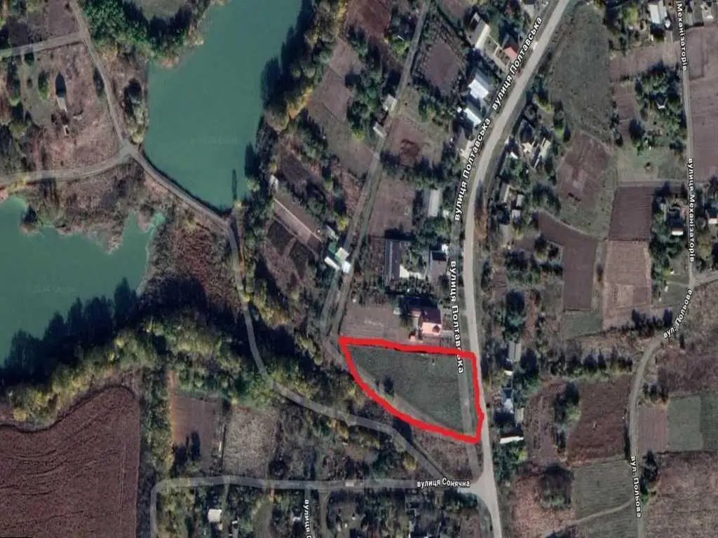 Продаж великої земельної ділянки в Жуках