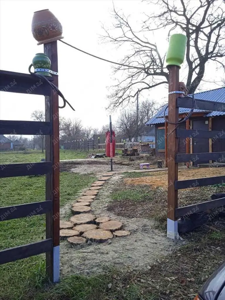 Затишний будиночок біля річки!