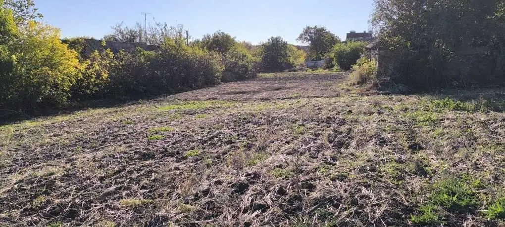 У продажі будинок під знос в селі Кунцеве