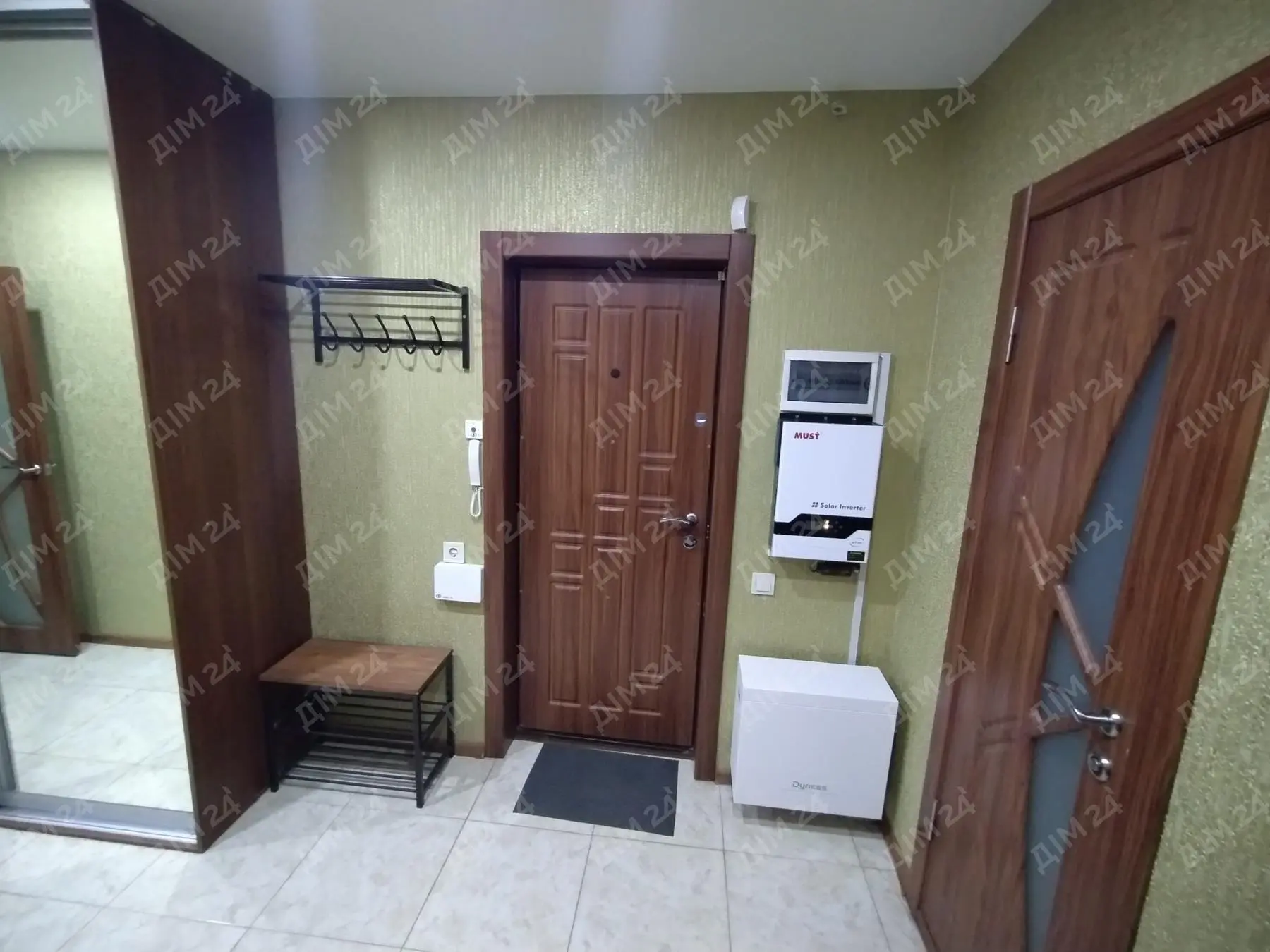 Затишна 2-х кімнатна квартира на Садах-1