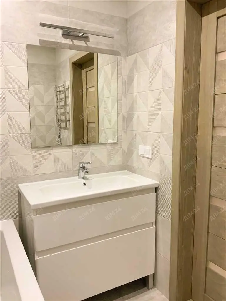  1 кімнатна квартира з дизайнерским ремонтом, Левада.