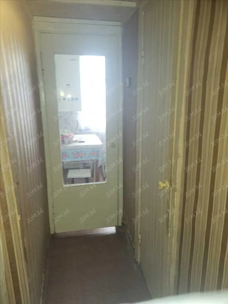 Однокімнатна квартира в с. Ланна Карлівського района