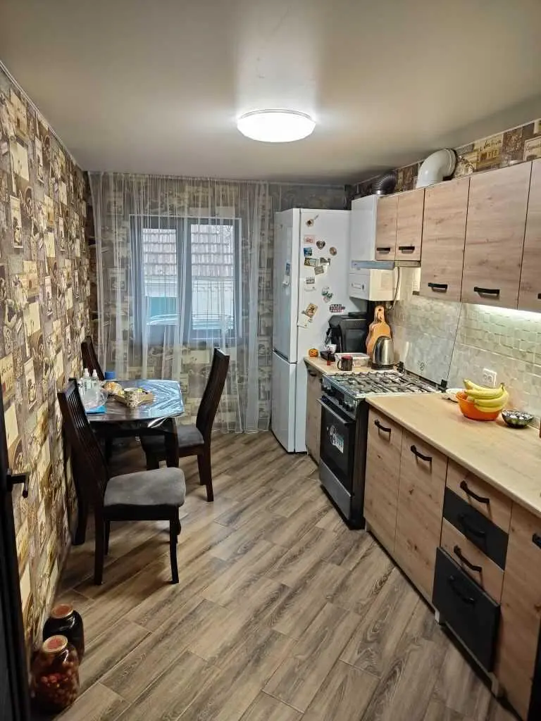 Будинок з сучасним ремонтом в Тахтаулове! 