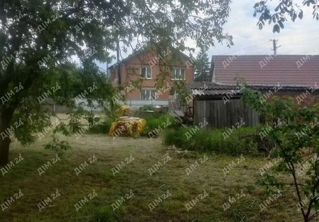 Будинок із ділянкою в Диканці