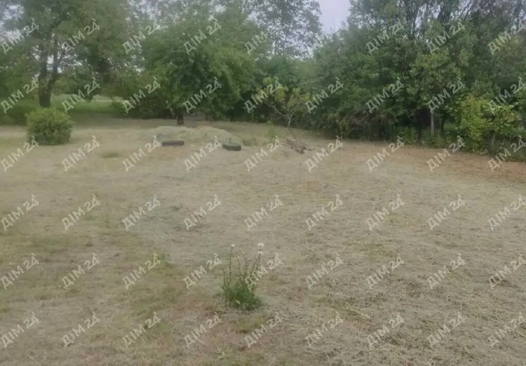 Будинок із ділянкою в Диканці