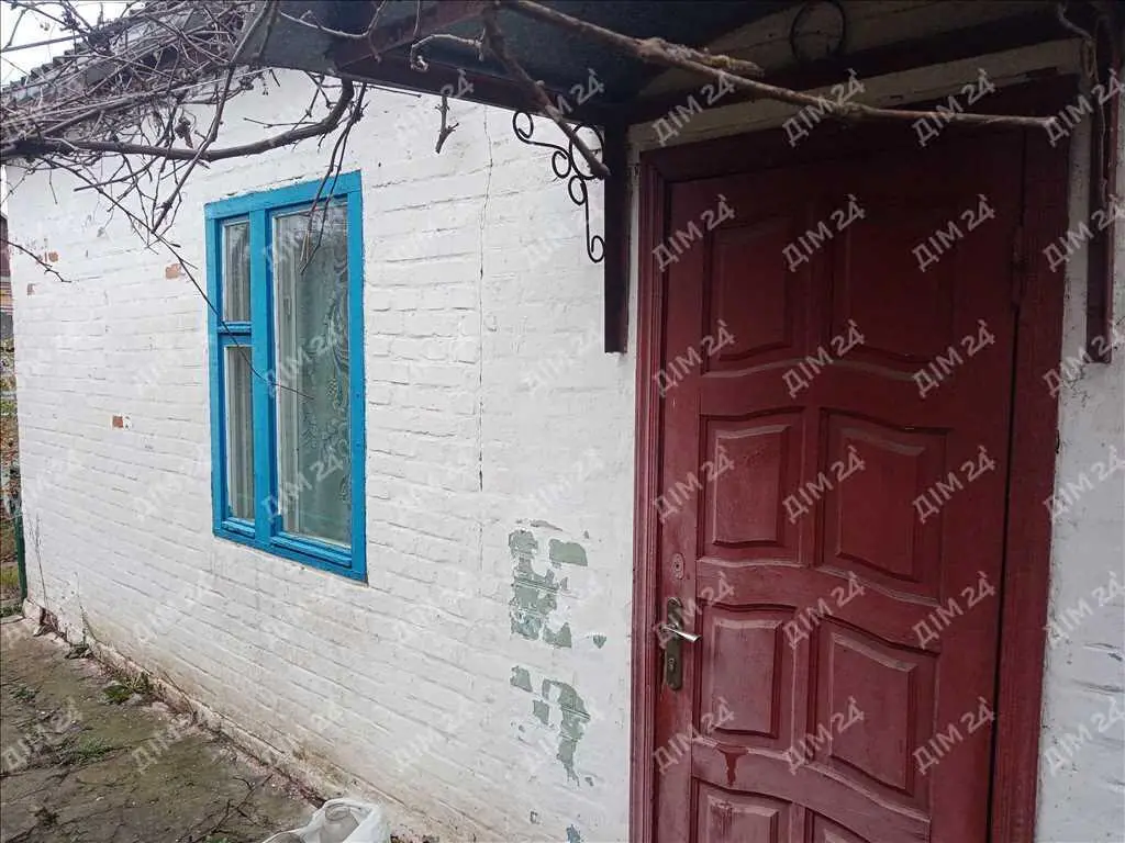 Будинок в місті Карлівка