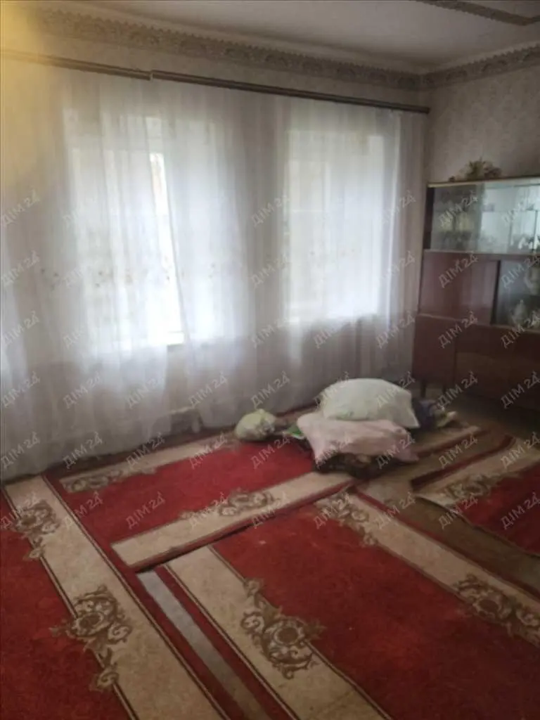 Будинок в місті Карлівка