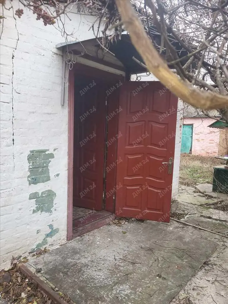 Будинок в місті Карлівка