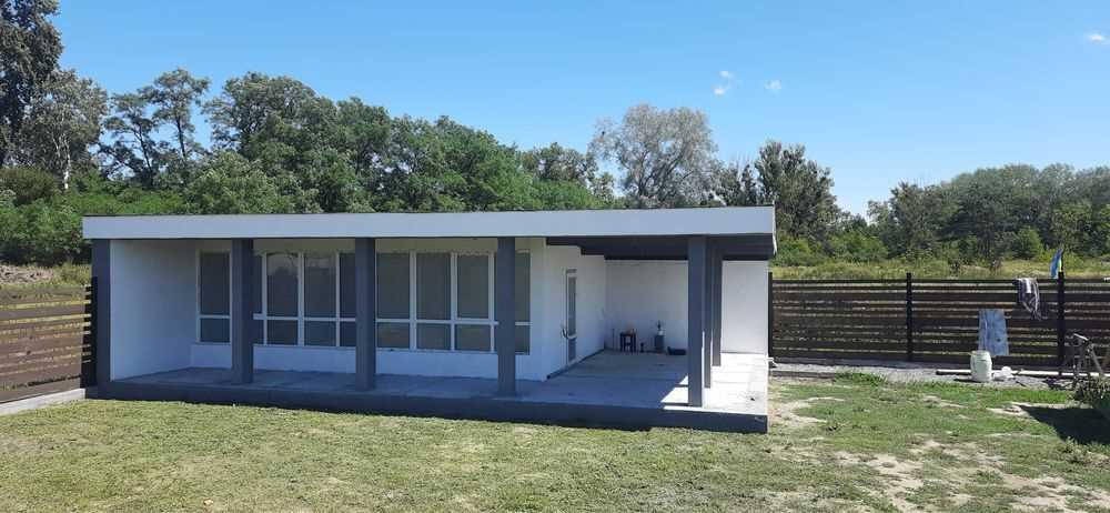 Будинок біля річки!