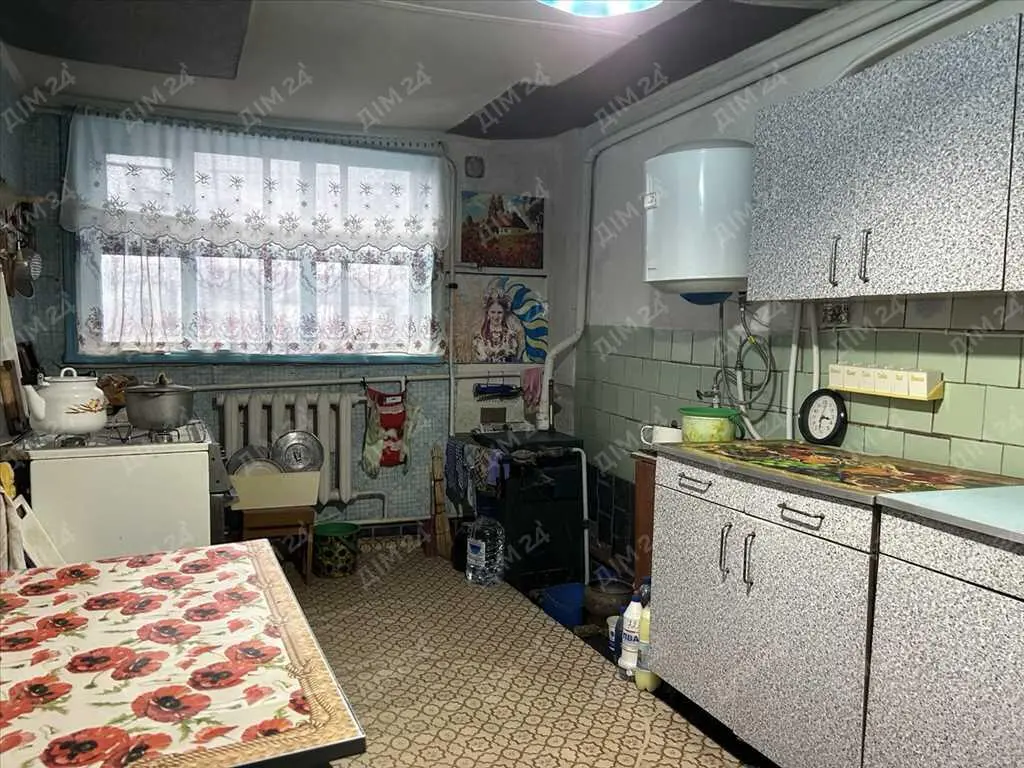 Добротний будинок для великої родини! 