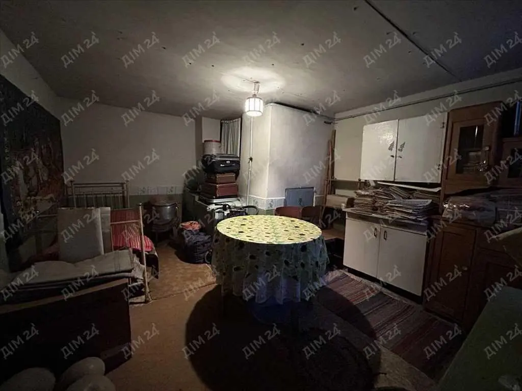 Добротний будинок для великої родини! 