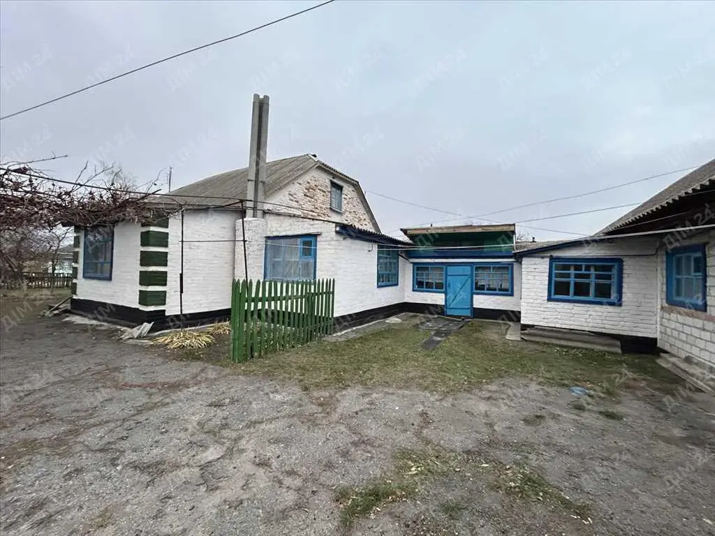 Добротний будинок для великої родини! 