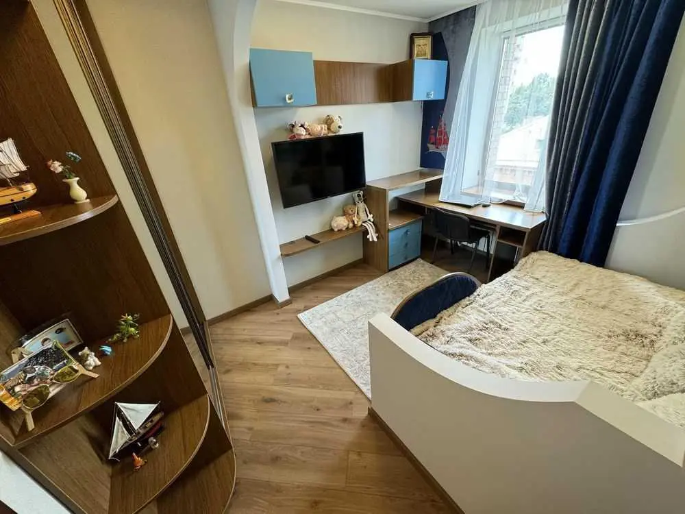 Шикарна трикімнатна квартина в новобудові, центр Полтави