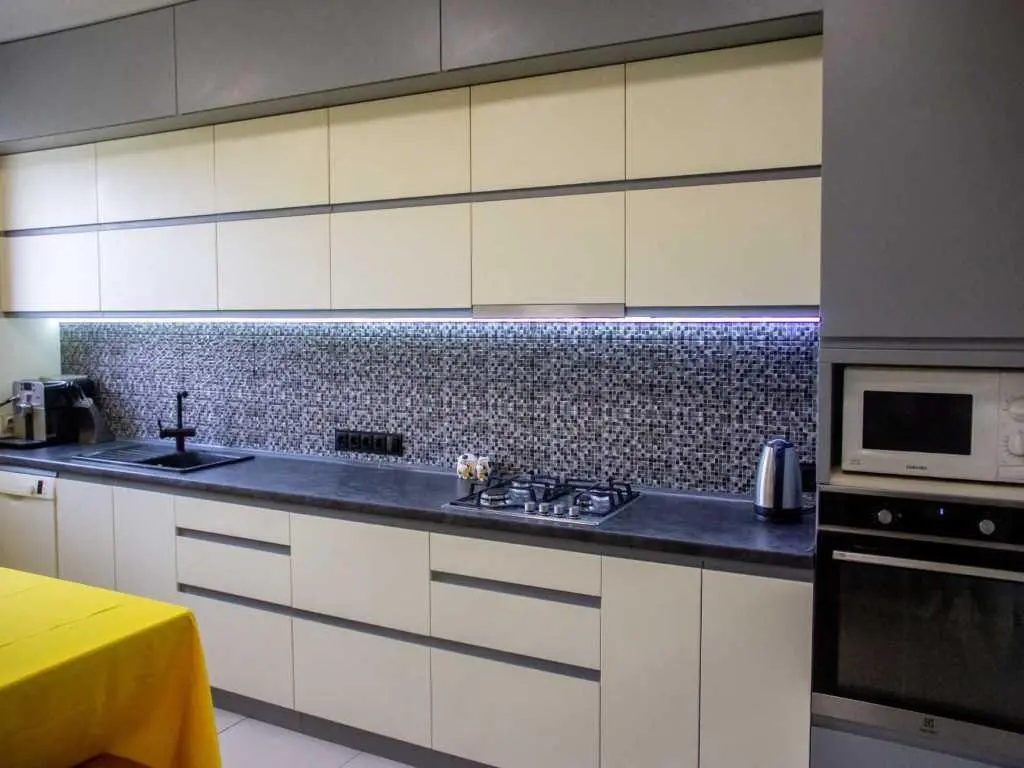 Просторий будинок в передмісті