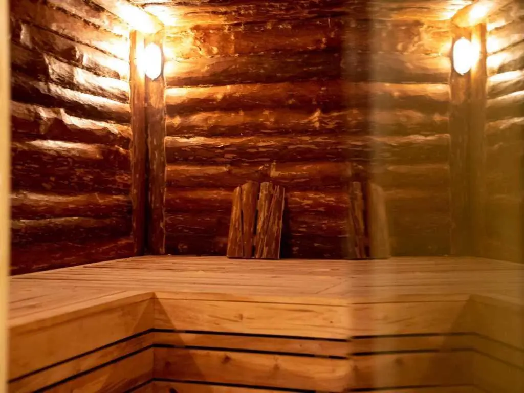 Просторий будинок в передмісті