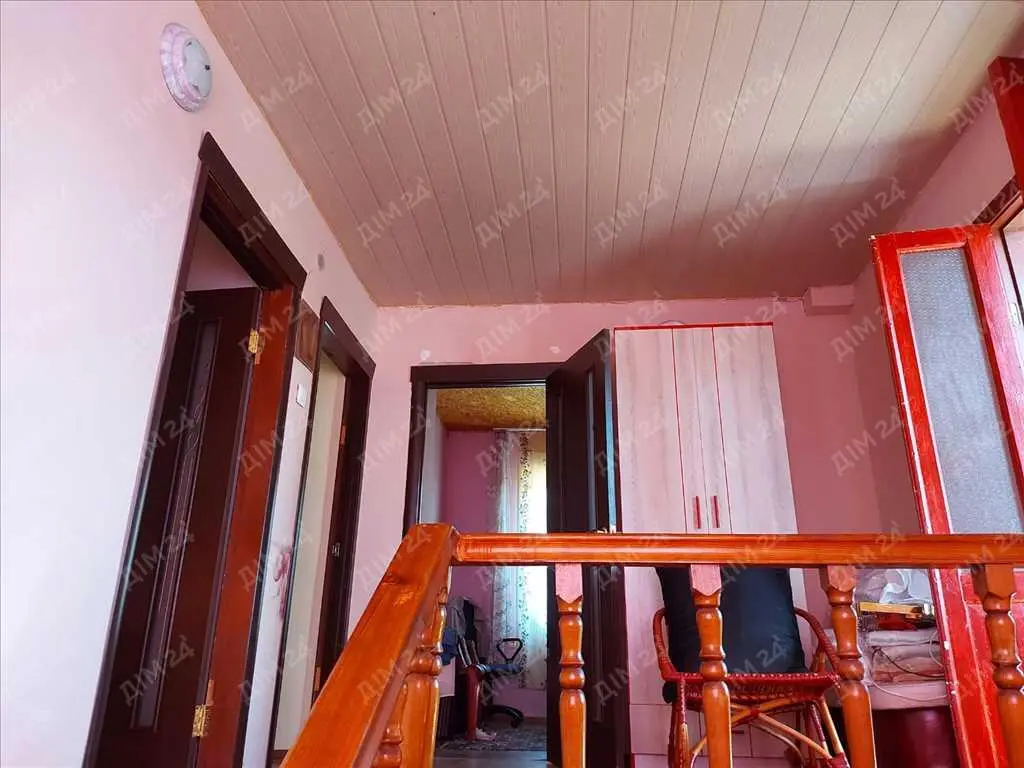 Двоповерховий будинок в с.Михайлівка