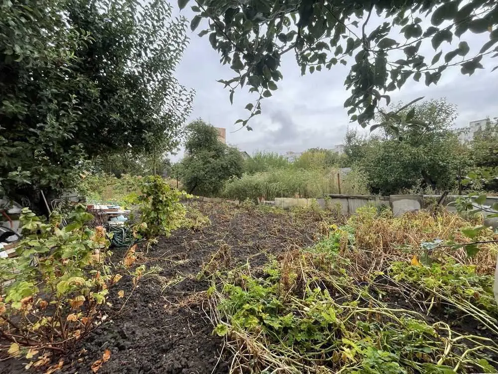 Продаж частини будинку з окремим двором у Полтаві!