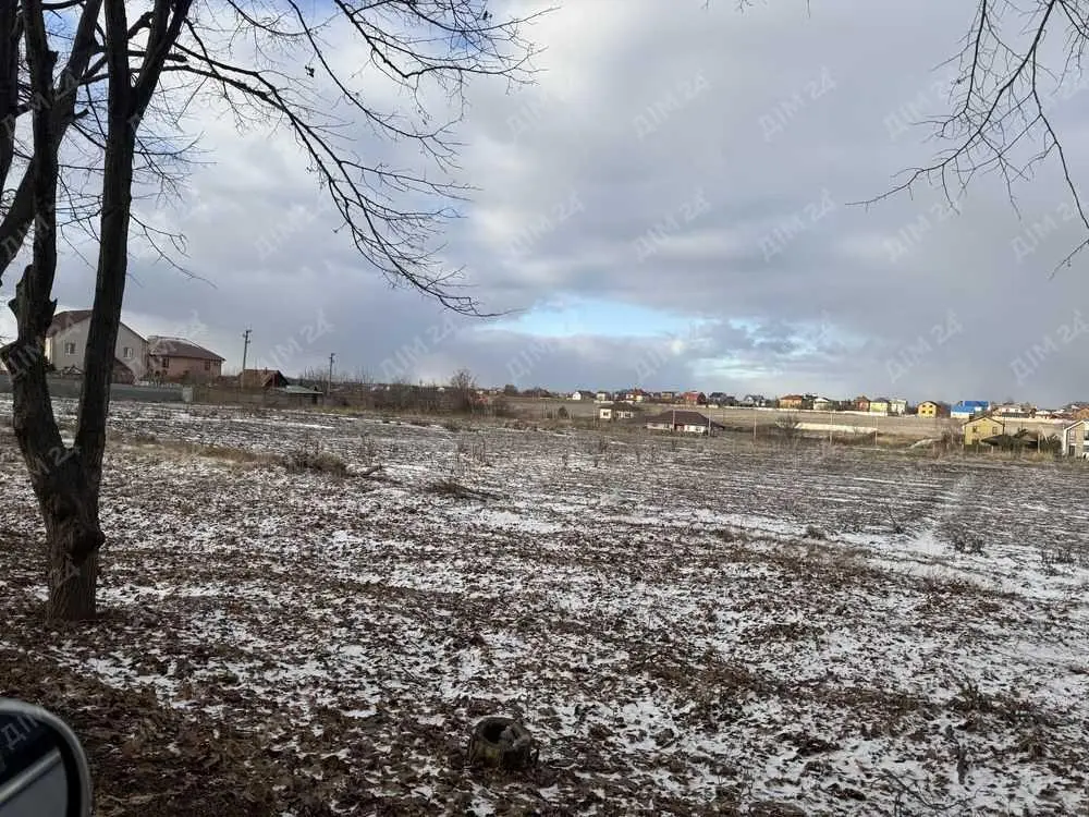 Ділянка під забудову у Розсошенцях. 