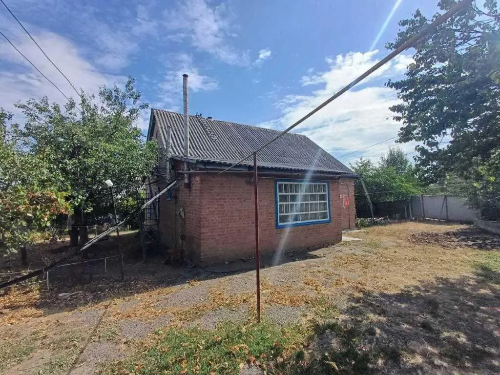 Продаж окремого будинку в Карлівці 