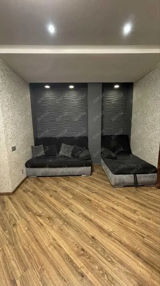 Трикімнатна квартира на Розсошенцях в ЖК Садовий