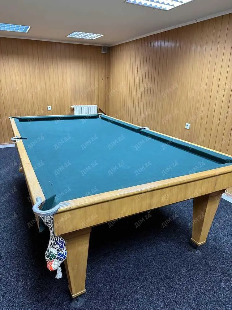 Новий будинок по кільцю.